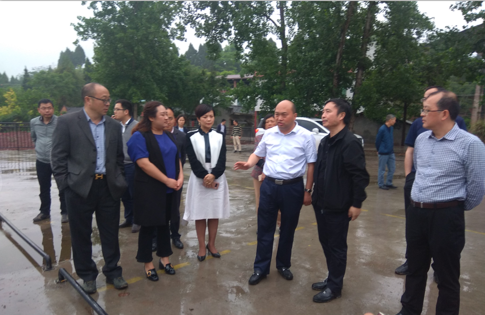 汇赢国际董事长王劲一行考察仁寿县(图2)