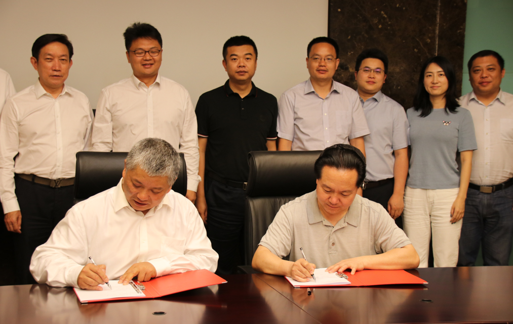 汇赢国际与中国长江航运集团签订战略合作协议(图2)