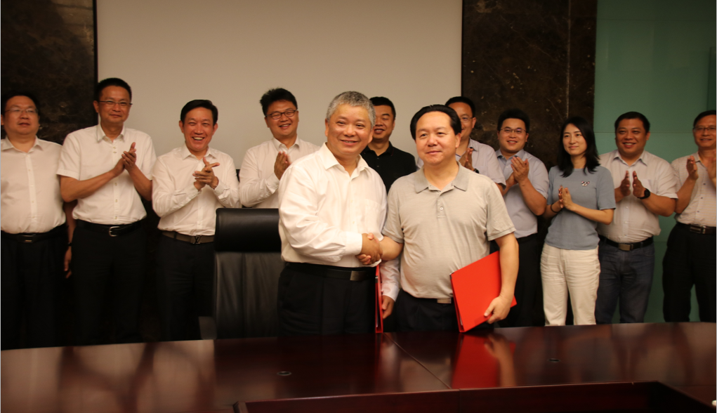 汇赢国际与中国长江航运集团签订战略合作协议(图3)