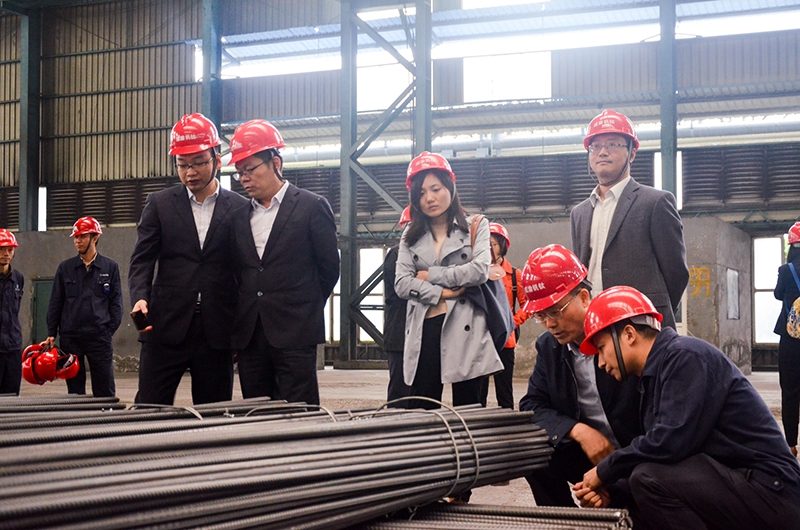 中国银行朱鸿飞一行莅临汇赢国际连界基地参观交流(图2) 中国银行朱鸿飞一行莅临汇赢国际连界基地参观交流(图2)