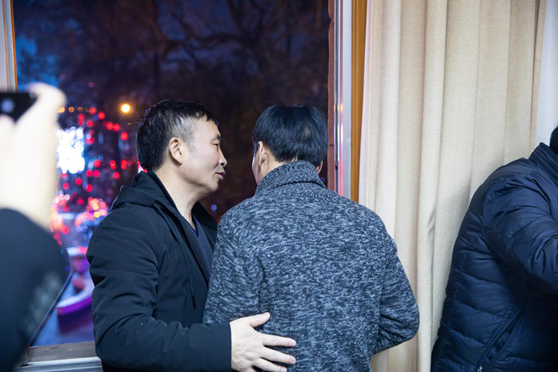 王劲董事长大年三十晚亲临灯会现场送祝福(图11) 王劲董事长大年三十晚亲临灯会现场送祝福(图11)