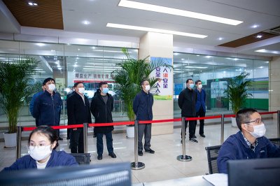 李云泽副省长赴汇赢连界基地调研疫情防控及经济发展情况