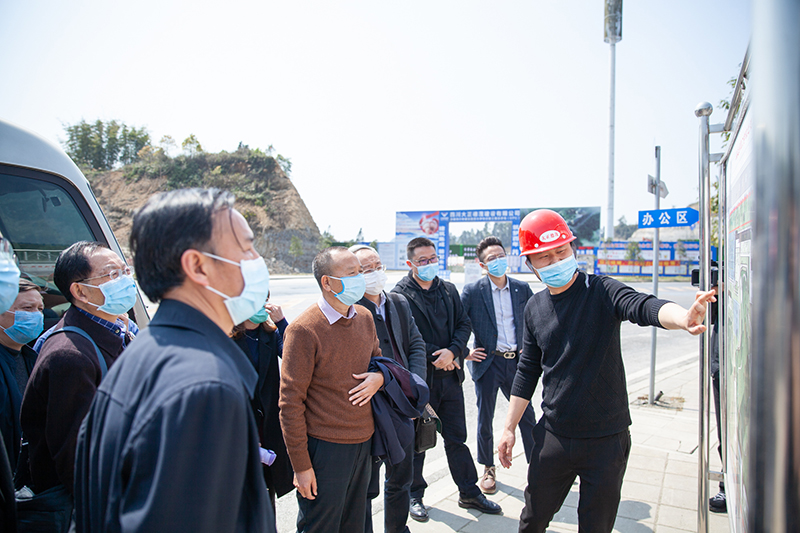 四川省装配式建筑产业协会会长蒙昌嘉莅临汇赢连界基地调研(图3) 四川省装配式建筑产业协会会长蒙昌嘉莅临汇赢连界基地调研(图3)