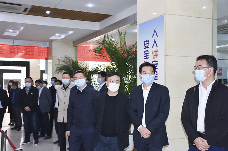 内江市市中区党政代表团赴汇赢连界基地开展投资促进活动(图1) 内江市市中区党政代表团赴汇赢连界基地开展投资促进活动(图1)