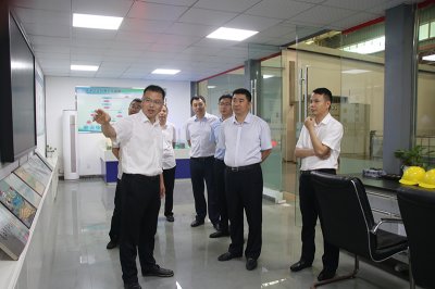 亚王储能集团董事长赵林 莅临汇赢考察交流