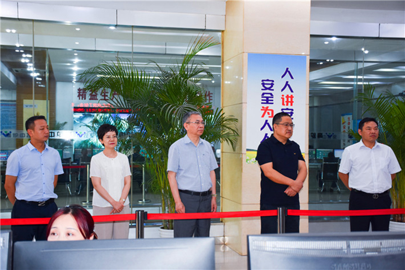 省总工会调研组到汇赢连界基地调研并慰问一线员工(图4)