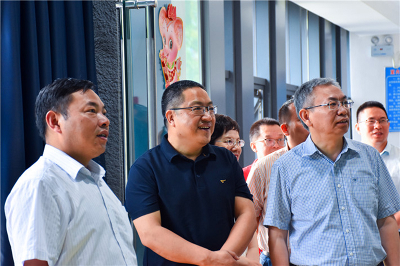 省总工会调研组到汇赢连界基地调研并慰问一线员工(图5)
