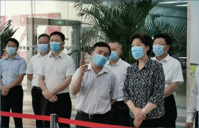省委常委、统战部长、省总工会主席田向利调研汇赢连界基地并慰问一线员工