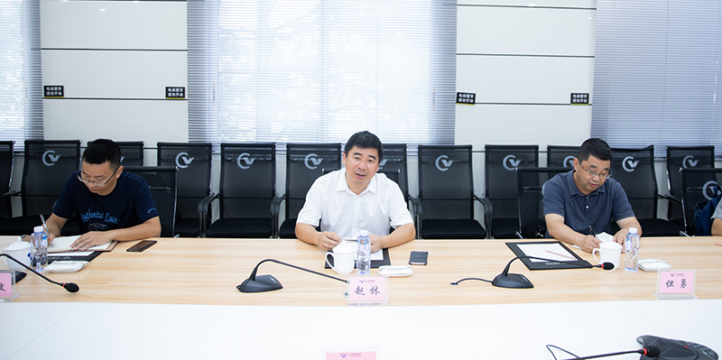 亚王能源集团领导到汇赢钒钛科技交流座谈(图4)