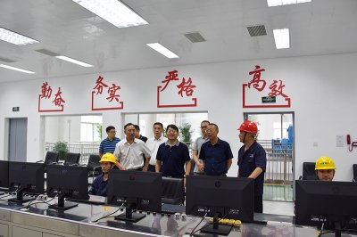 经济和信息化厅技改处处长孙仁伟一行到汇赢连界基地调研