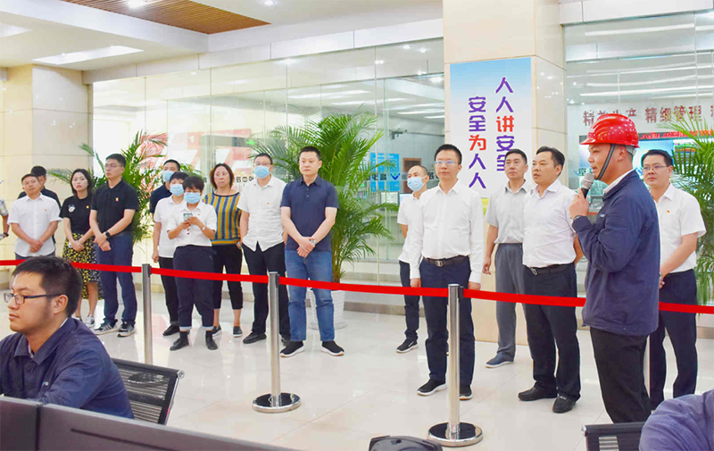 省委第十一巡视组来汇赢国际连界基地调研(图1)