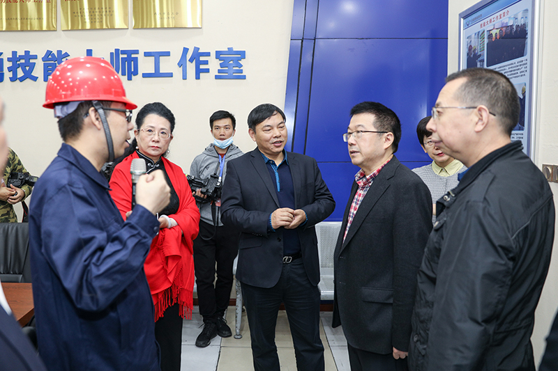 省总工会副主席苗勇率市州调研组专题调研汇赢国际企业职工之家阵地建设情况(图5)