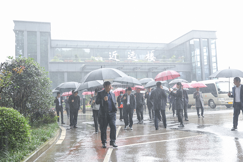 省总工会副主席苗勇率市州调研组专题调研汇赢国际企业职工之家阵地建设情况(图7)