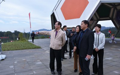全国总工会王晓华一行莅临汇赢连界基地调研
