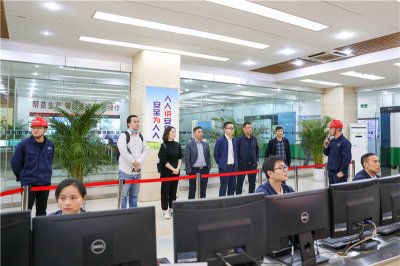 中铁大桥局集团到汇赢连界基地调研