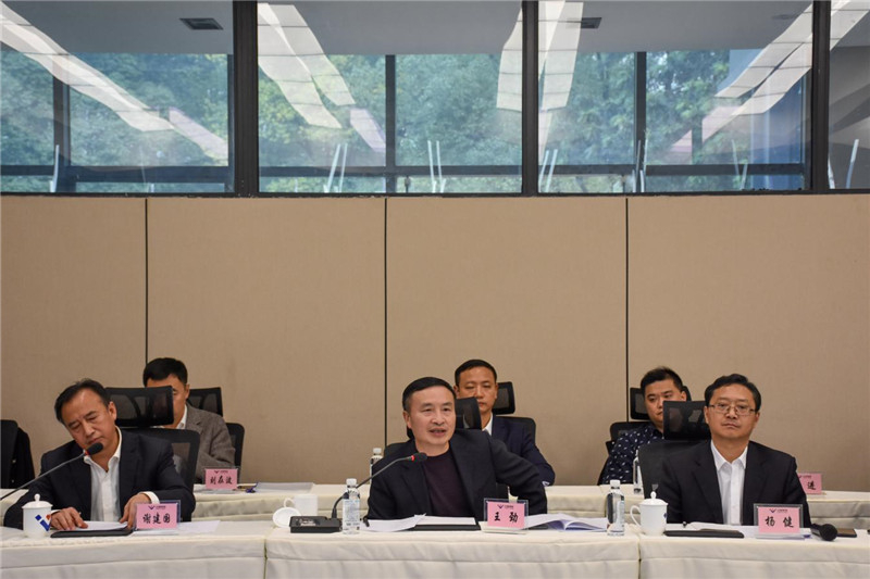 市政协主席康俊一行到汇赢召开“十四五”氢能产业发展调研座谈会(图2) 市政协主席康俊一行到汇赢召开“十四五”氢能产业发展调研座谈会(图2)