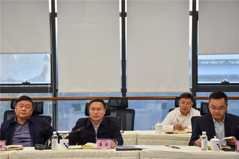 市政协主席康俊一行到汇赢召开“十四五”氢能产业发展调研座谈会(图4) 市政协主席康俊一行到汇赢召开“十四五”氢能产业发展调研座谈会(图4)