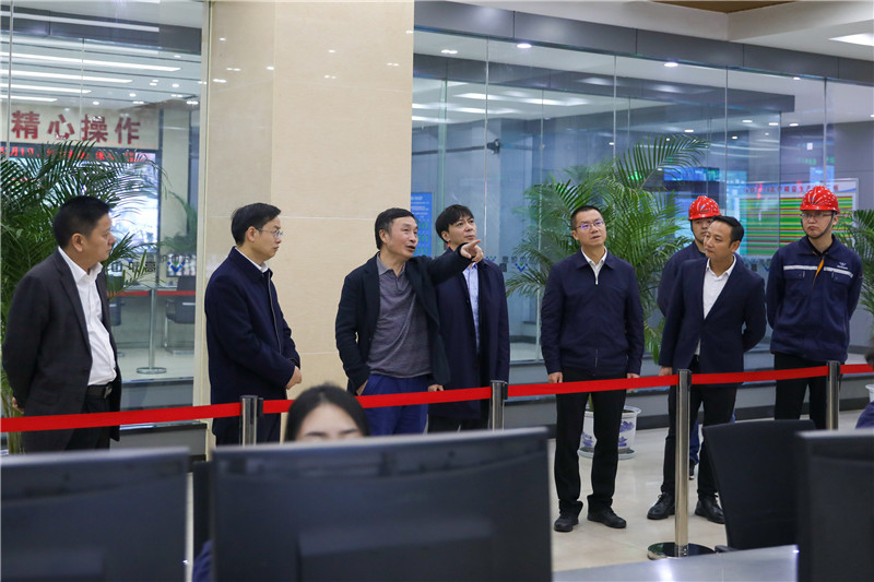威远县委书记兰徐率队到汇赢连界基地调研(图3) 威远县委书记兰徐率队到汇赢连界基地调研(图3)