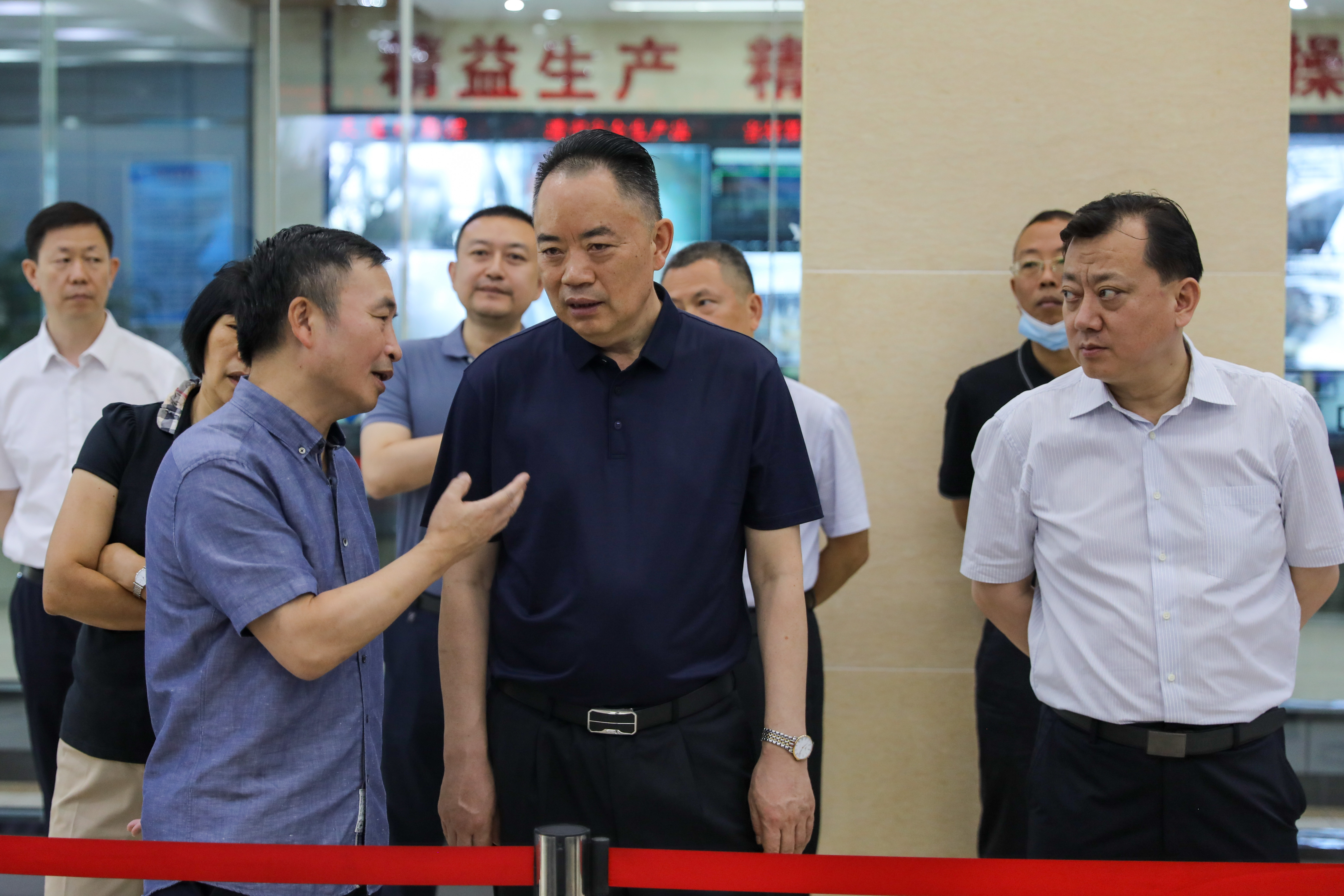 省人大常委会副主任宋朝华到汇赢连界基地 考察调研(图4) 省人大常委会副主任宋朝华到汇赢连界基地 考察调研(图4)