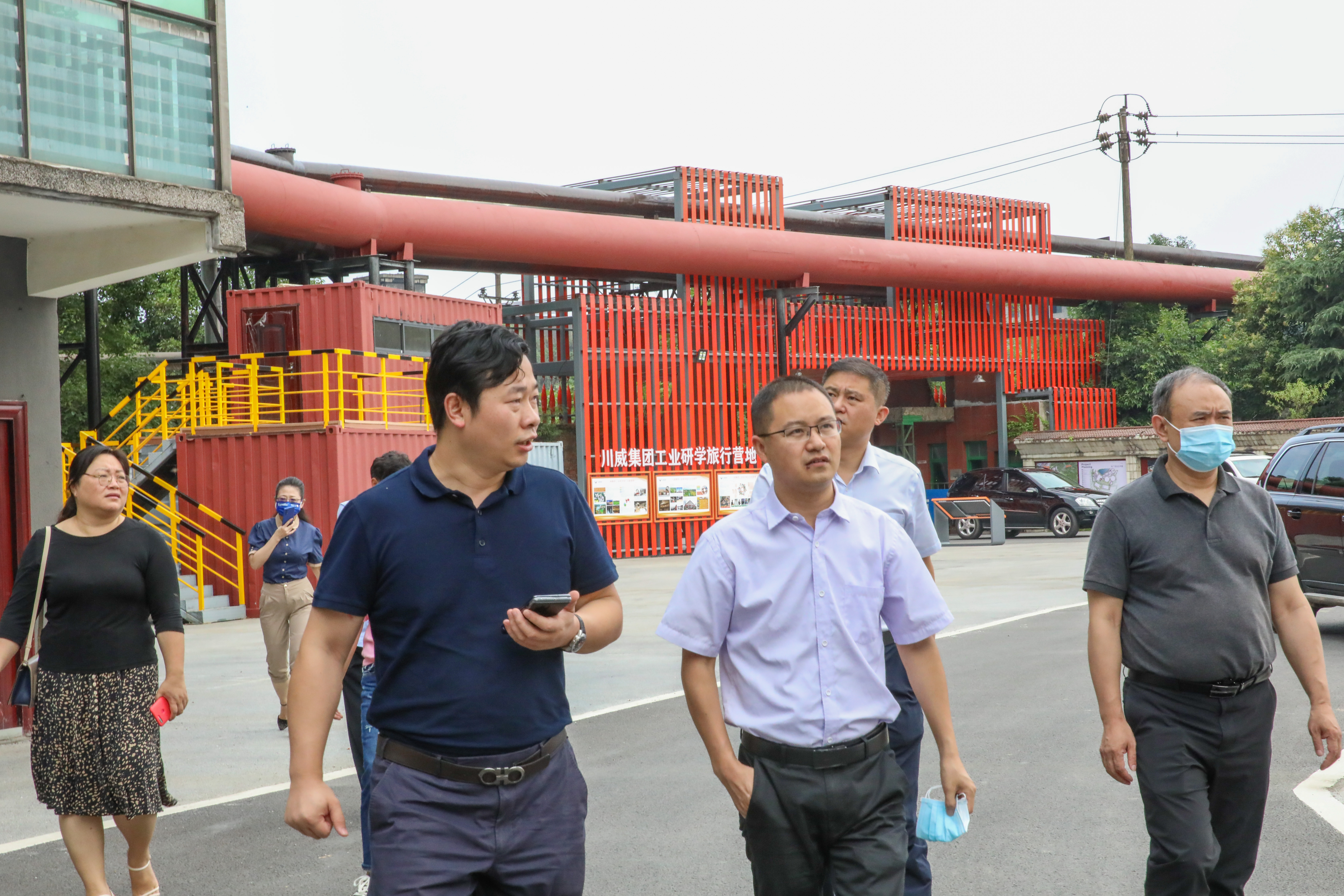 省职鉴中心副主任肖功烨一行到汇赢调研