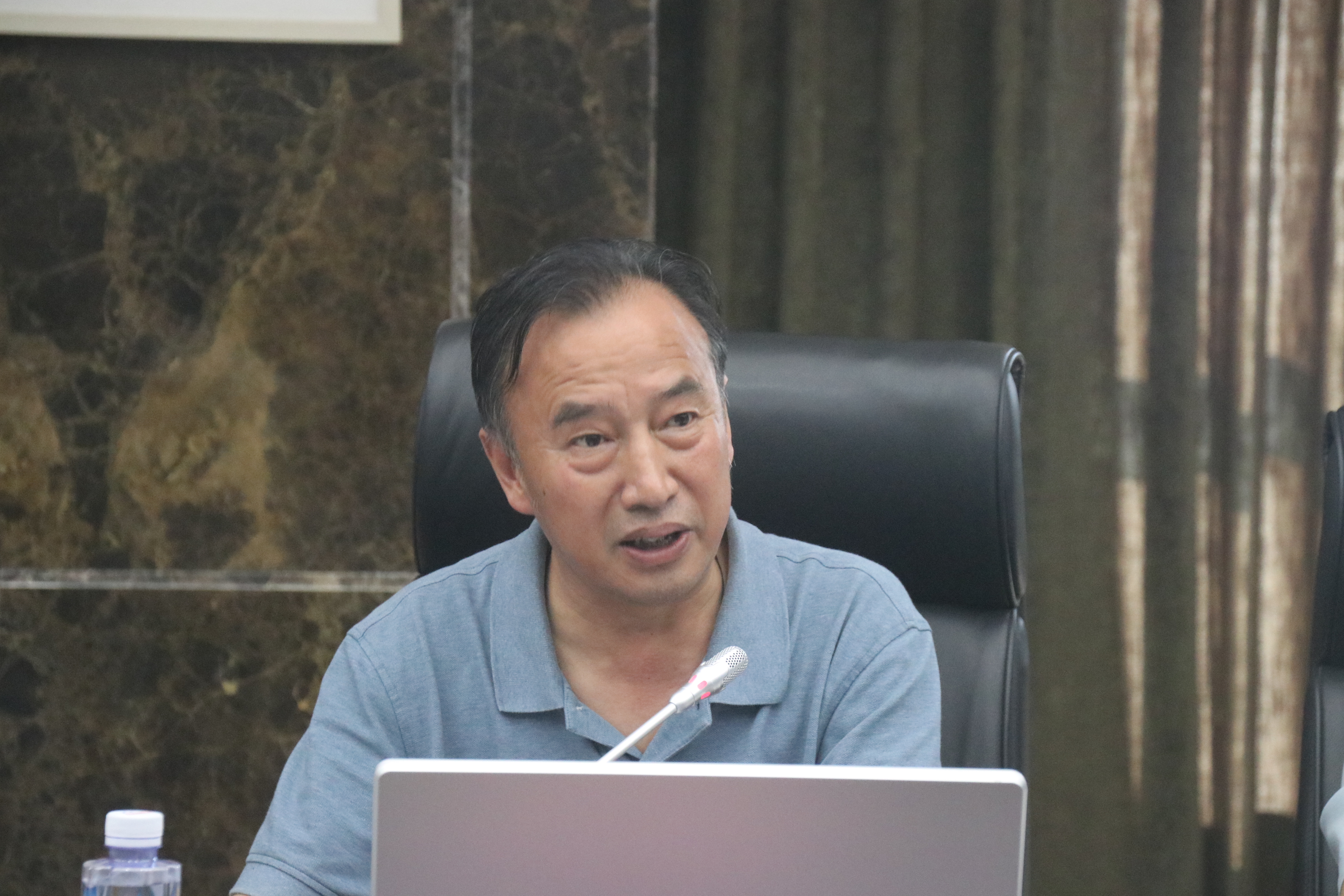 汇赢创新发展对接会于成都顺利召开——钒钛钢协专家行由汇赢拉开序幕(图4) 汇赢创新发展对接会于成都顺利召开——钒钛钢协专家行由汇赢拉开序幕(图4)