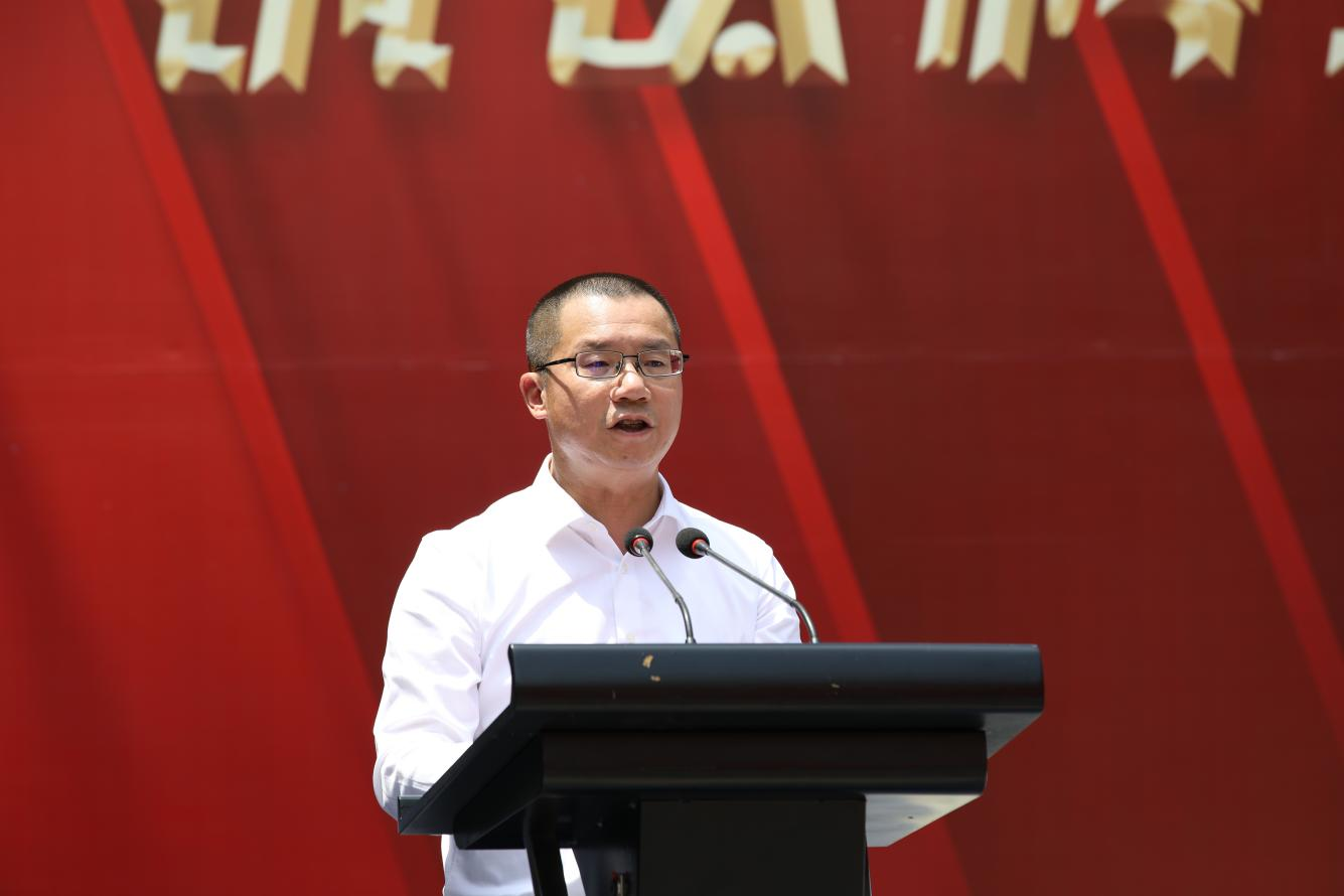百年汇赢 价值企业——钒钛科技隆重举行200万吨板材投产仪式(图6) 百年汇赢 价值企业——钒钛科技隆重举行200万吨板材投产仪式(图6)