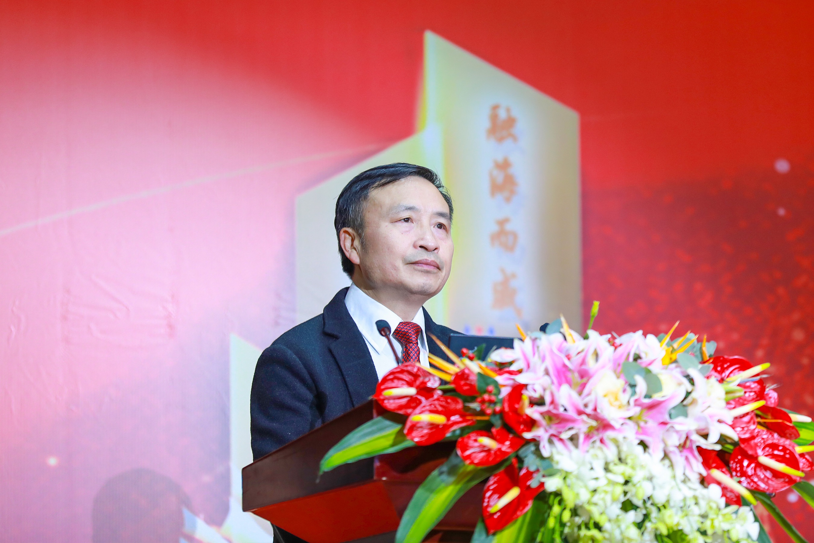创造奇迹 追求卓越——汇赢国际隆重召开2022年年会暨三代会(图4)
