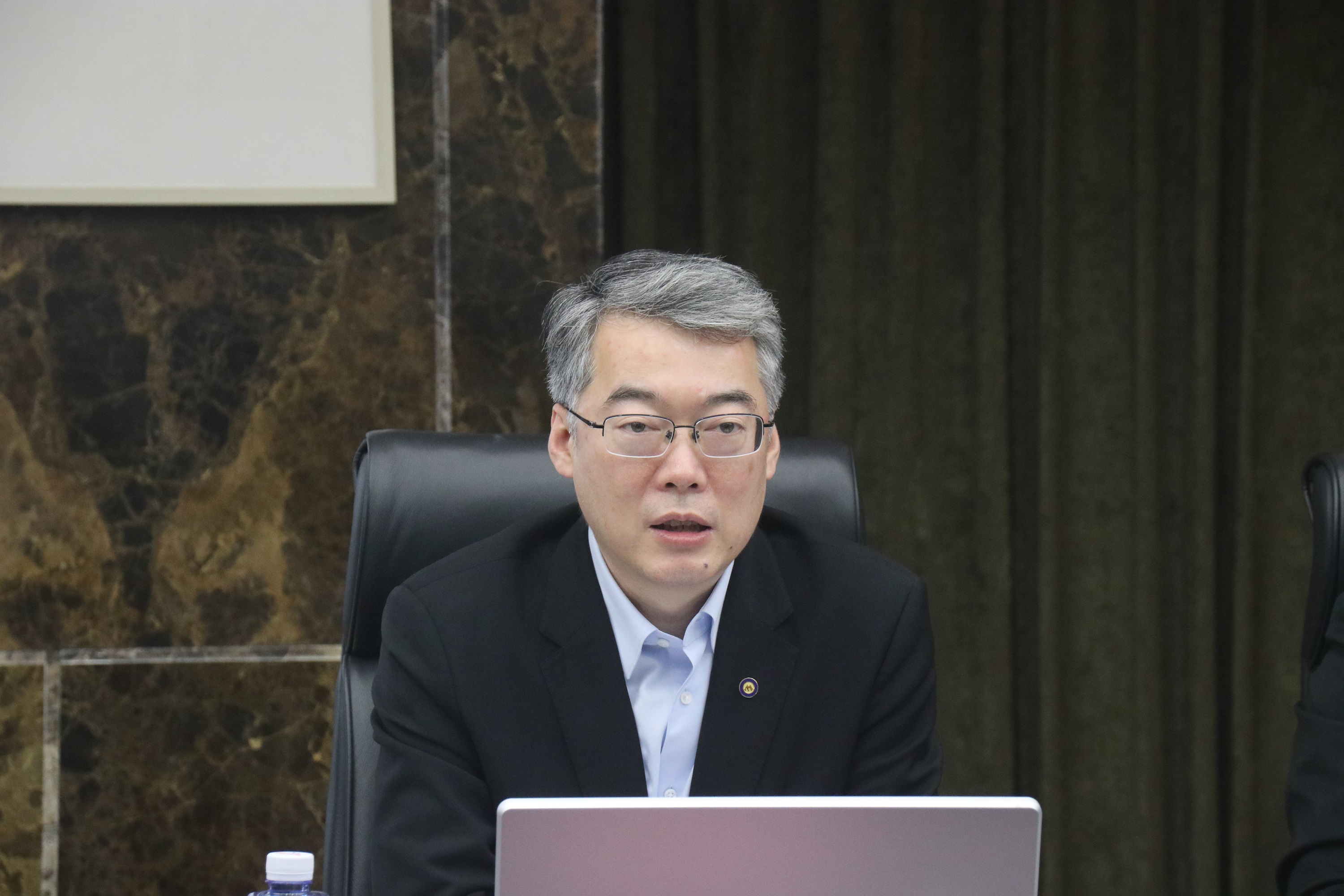 汇赢国际与中国长江航运集团签署战略合作框架协议(图2) 汇赢国际与中国长江航运集团签署战略合作框架协议(图2)