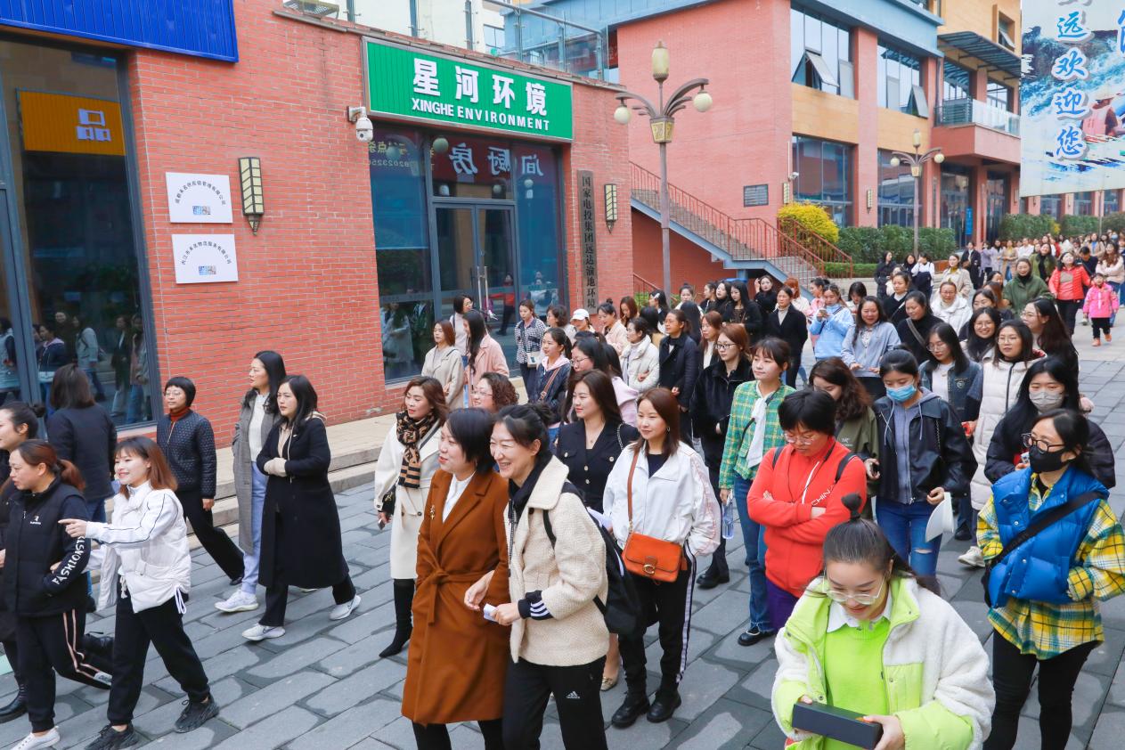 汇赢国际开展2023年庆“三八”国际妇女节系列活动(图2) 汇赢国际开展2023年庆“三八”国际妇女节系列活动(图2)