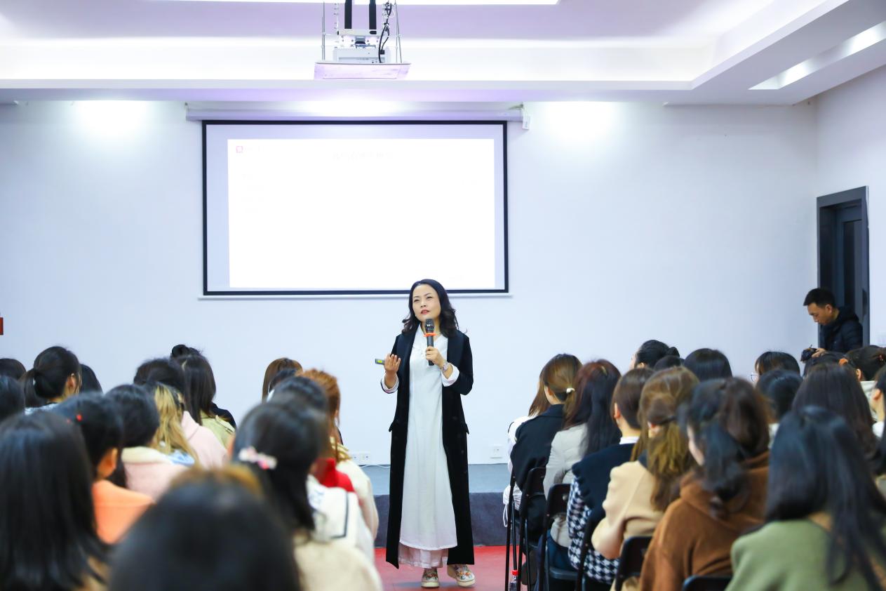 汇赢国际开展2023年庆“三八”国际妇女节系列活动(图9) 汇赢国际开展2023年庆“三八”国际妇女节系列活动(图9)