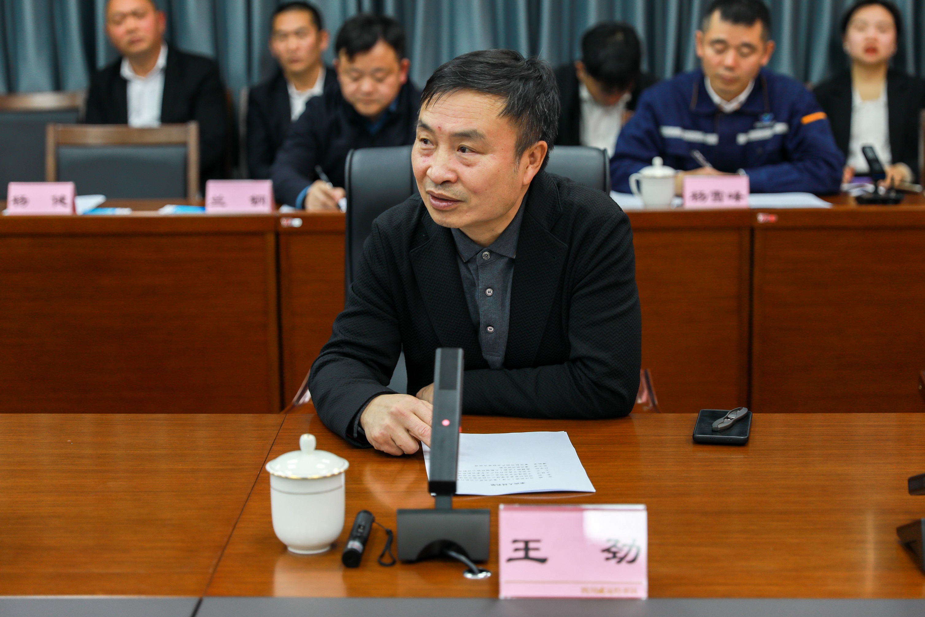政企联动 协同发展——远洋能源·上海汉兴·中投到汇赢考察交流(图8) 政企联动 协同发展——远洋能源·上海汉兴·中投到汇赢考察交流(图8)