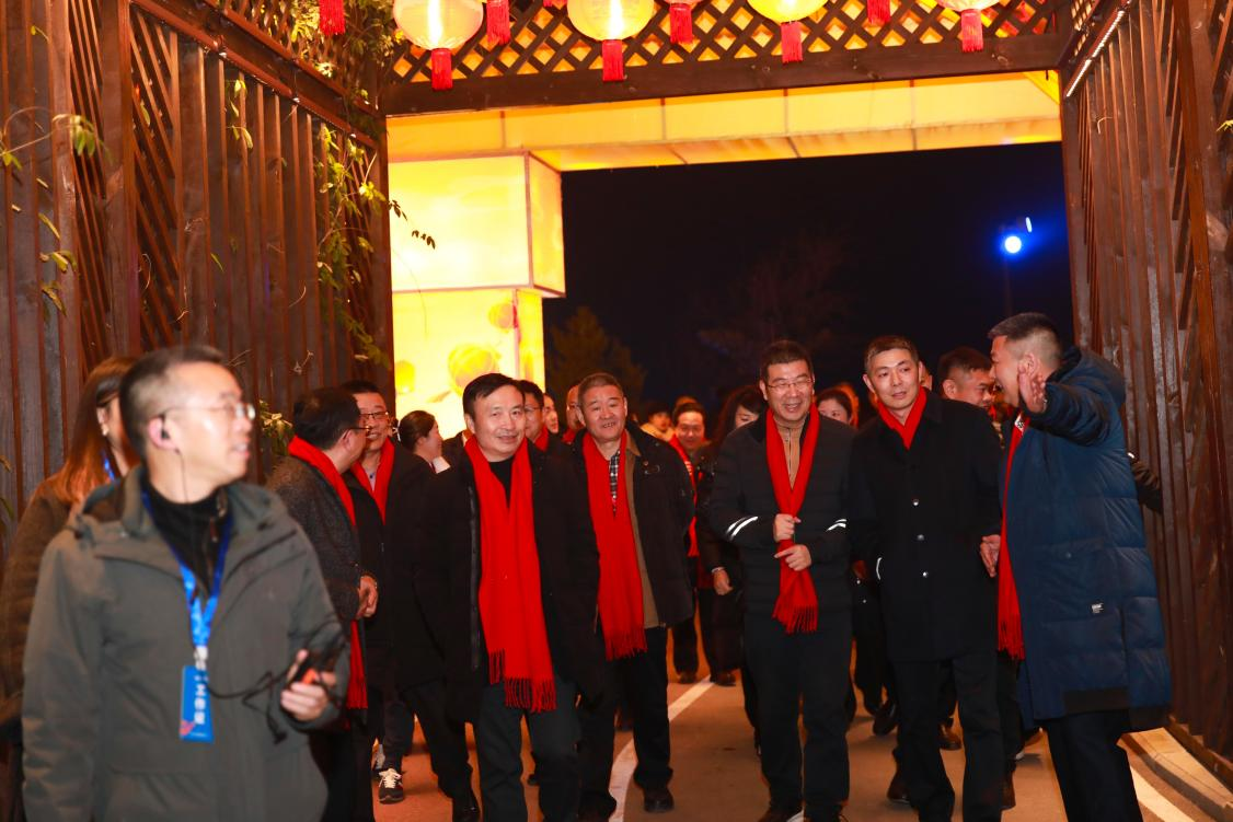  共存共赢  携手并进 ——汇赢国际2023客户联谊文艺晚会(图4)