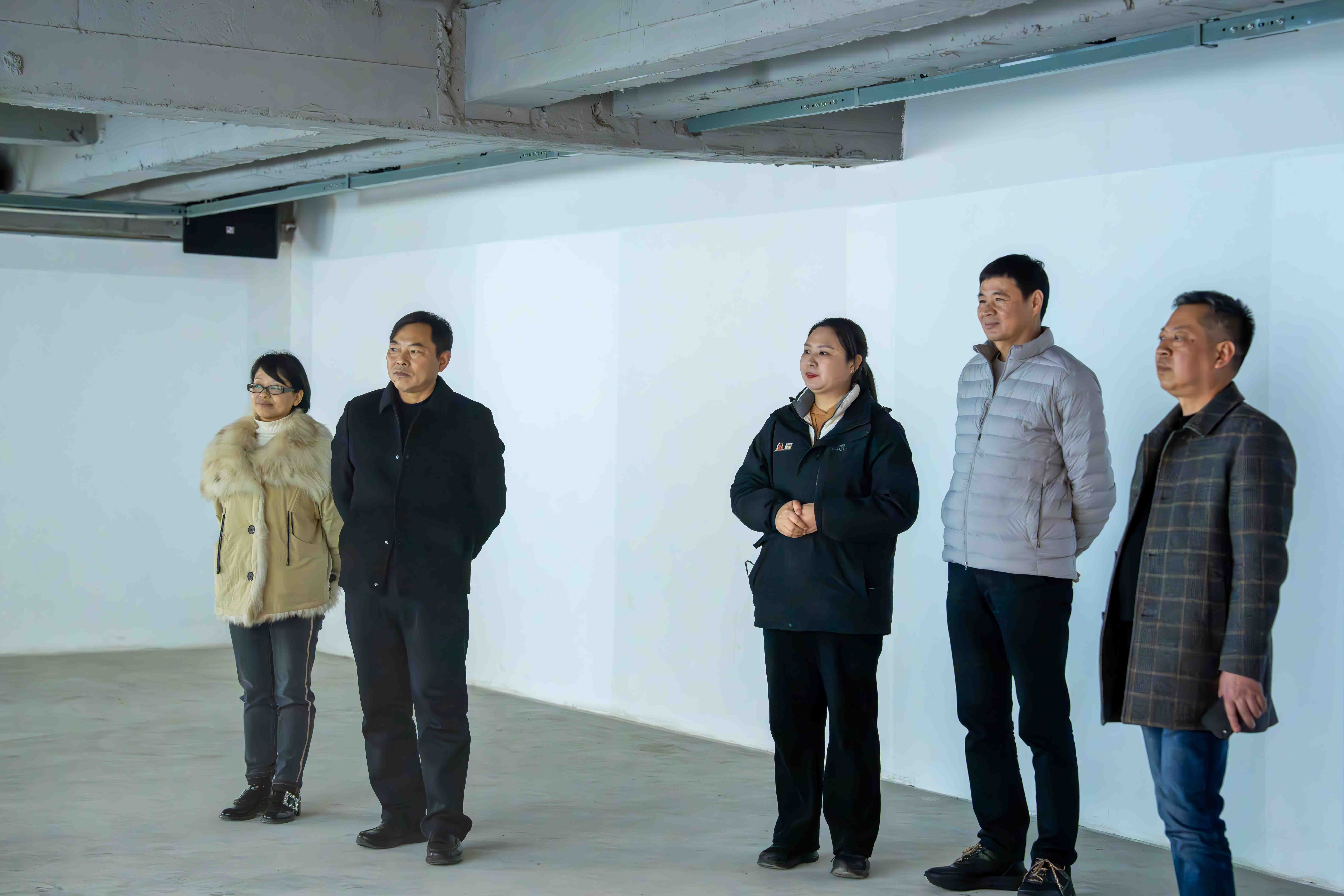 省主流媒体一行赴汇赢国际连界基地考察交流(图4)