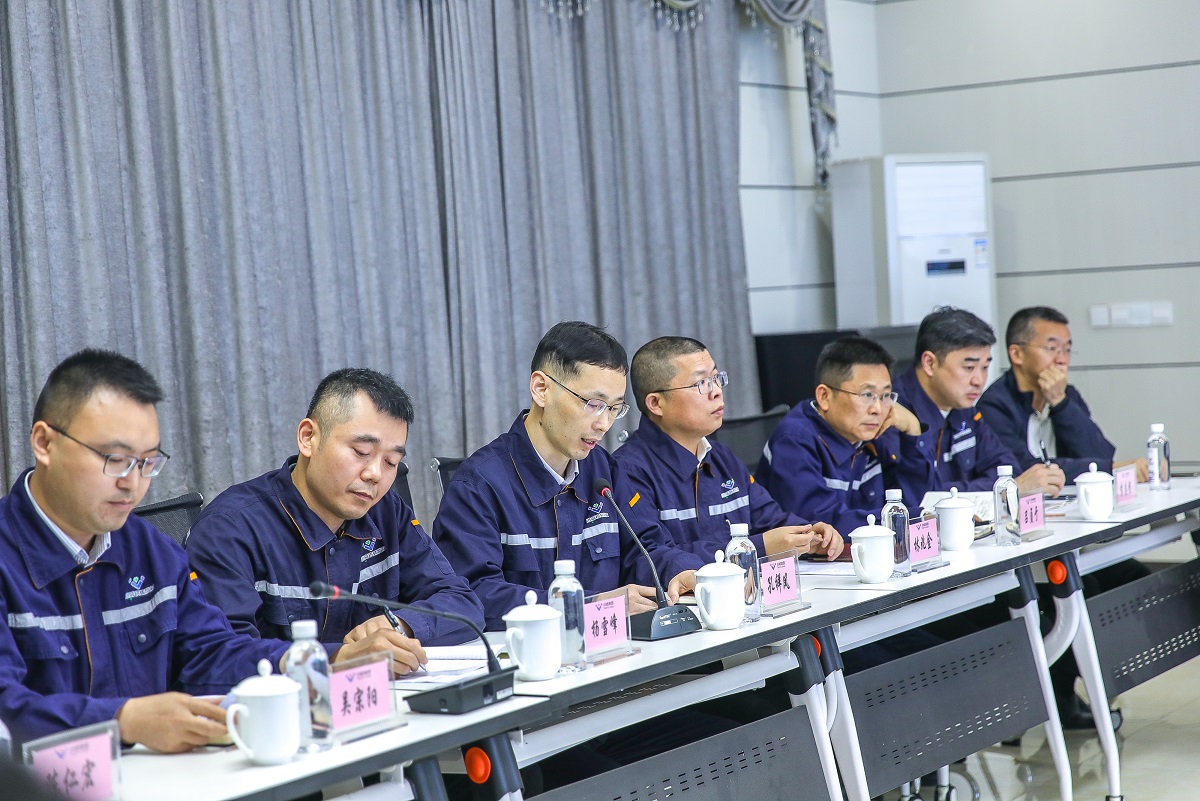 劳动创造价值 奋斗谱写未来——王劲董事长五一劳动节到连界基地一线慰问并交流座谈(图5) 劳动创造价值 奋斗谱写未来——王劲董事长五一劳动节到连界基地一线慰问并交流座谈(图5)