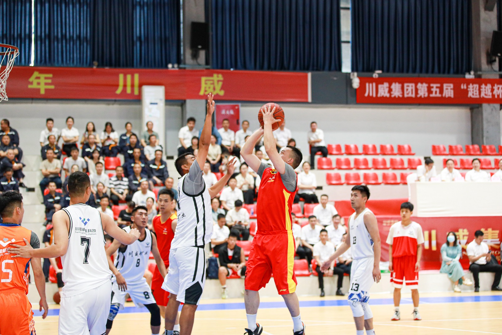汇赢国际第五届“超越杯”体竞联赛精英赛隆重举行(图4)