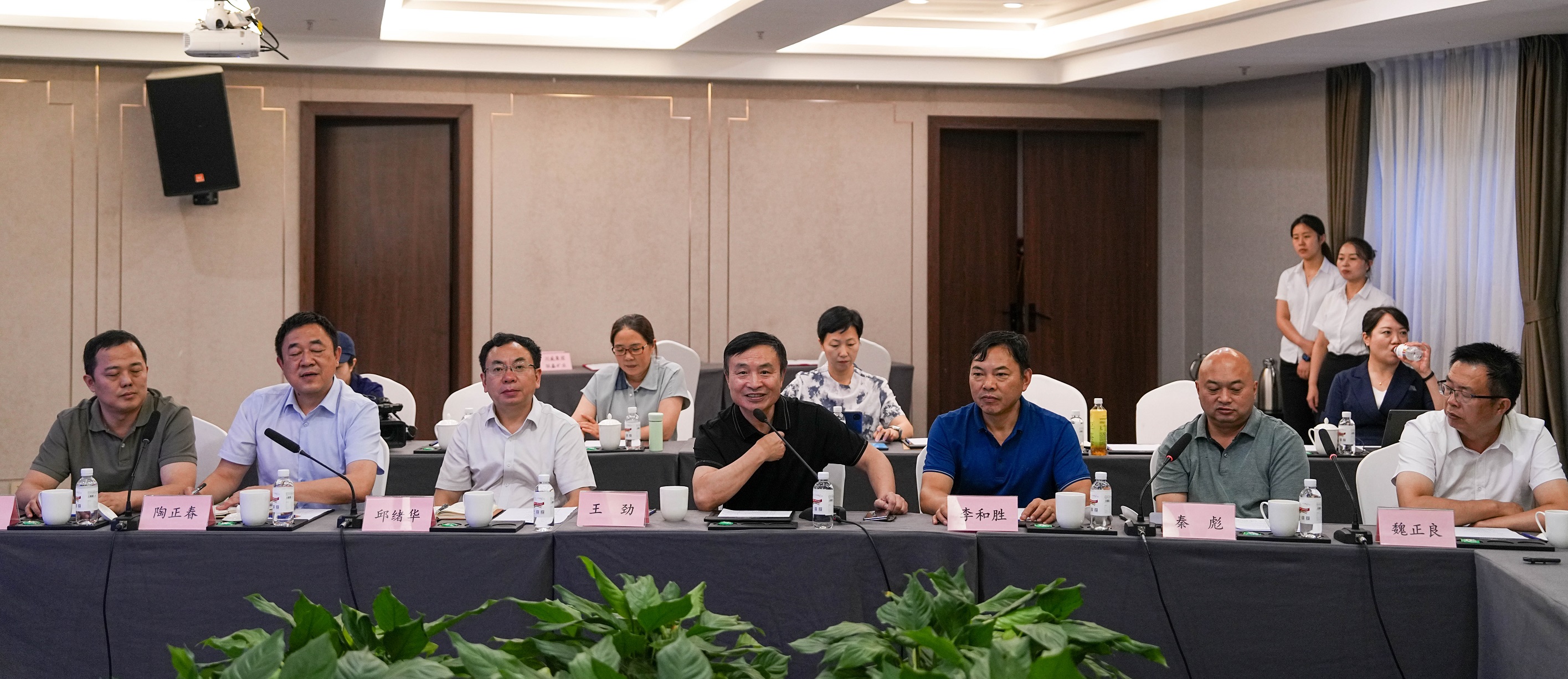 西乡县常务副县长孙旭一行到汇赢连界基地调研(图3)