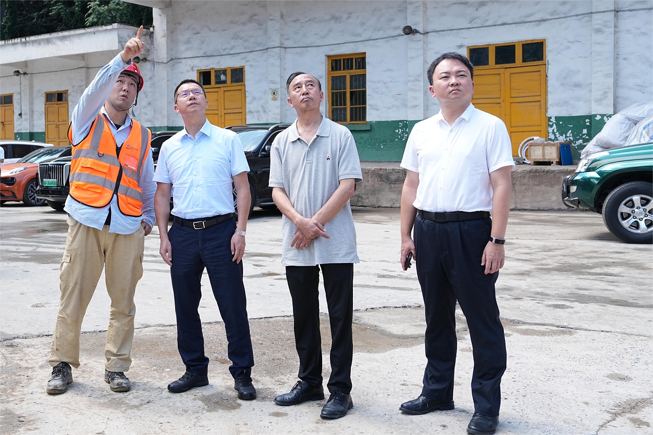 威远县委书记兰徐一行莅临汇赢连界基地考察调研(图2)
