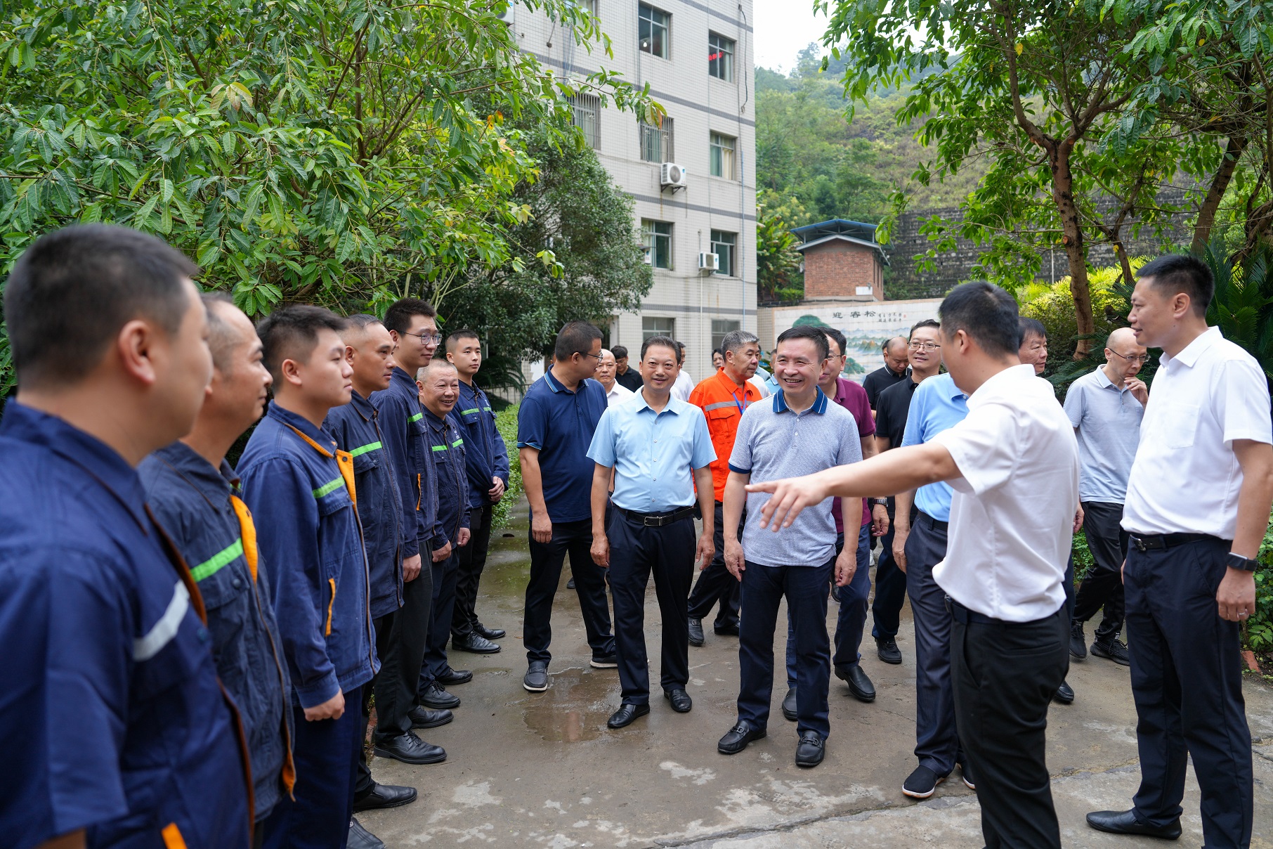 王劲董事长中秋佳节深入一线慰问调研(图5)