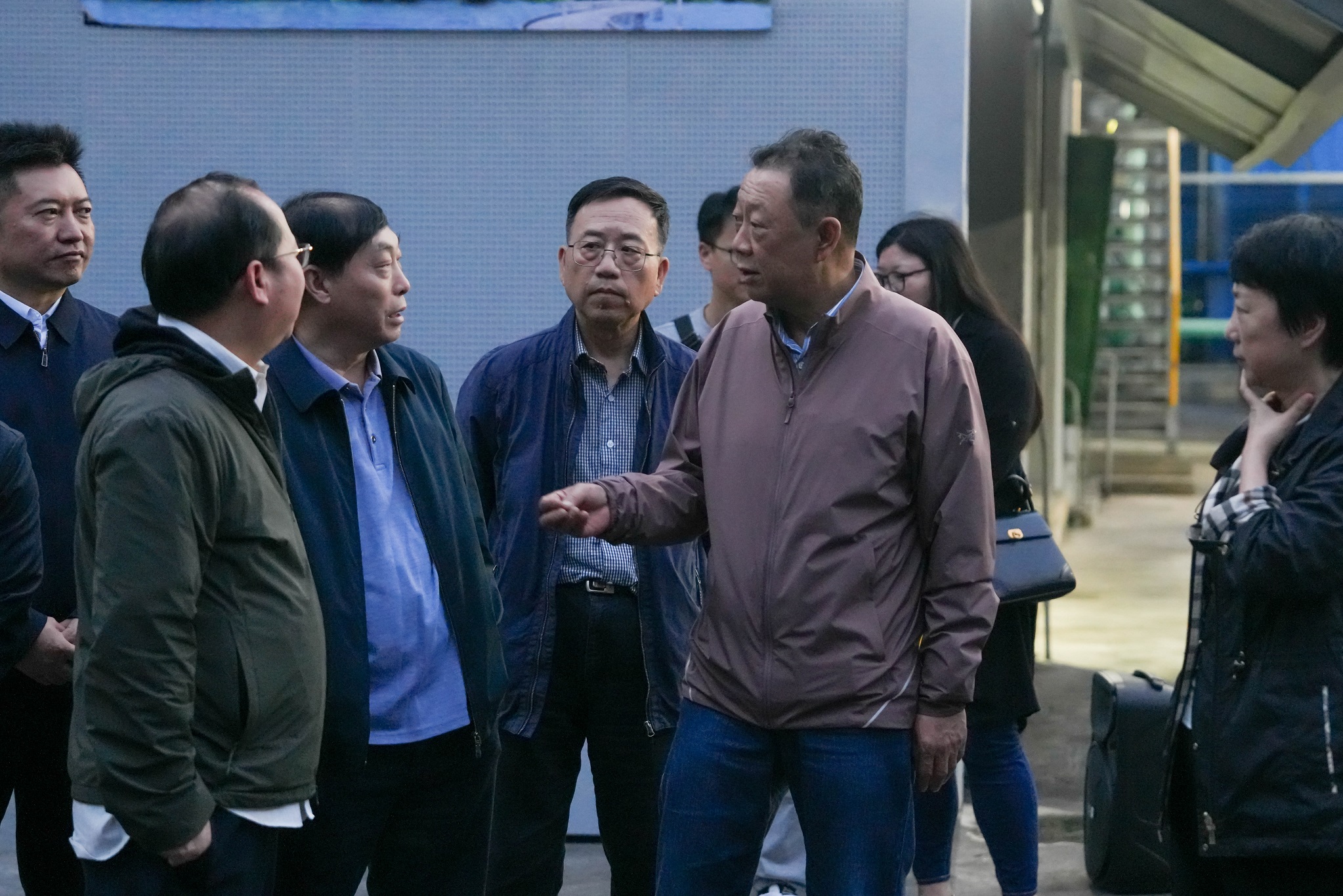 省高科协理事长，省政协党组原副书记、副主席曲木史哈一行到汇赢调研(图3)