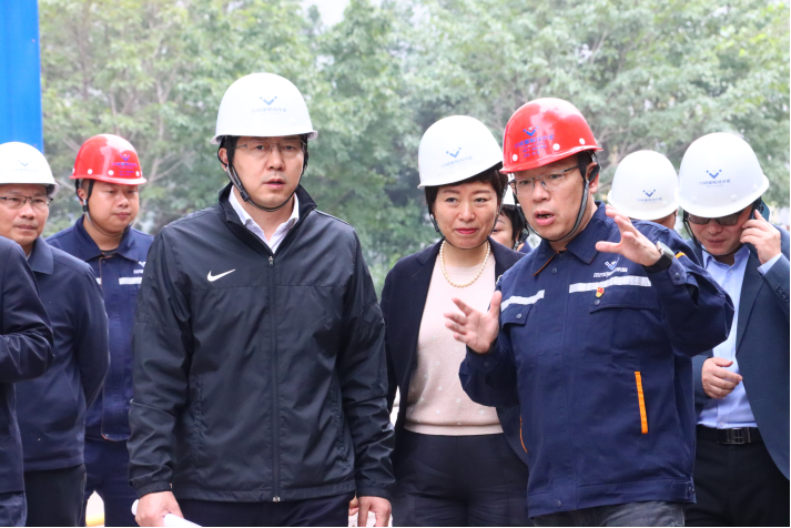 落实超低排放改造  推动行业绿色发展 ——内江市委副书记路松明一行莅临星船城公司调研
