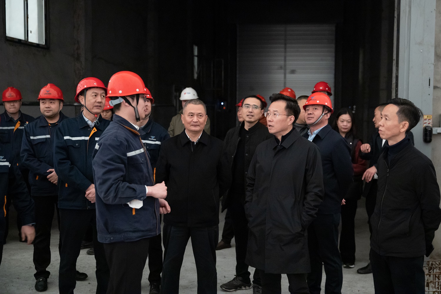 市人大常委会副主任曾云忠一行到汇赢调研督导超低排放改造项目建设