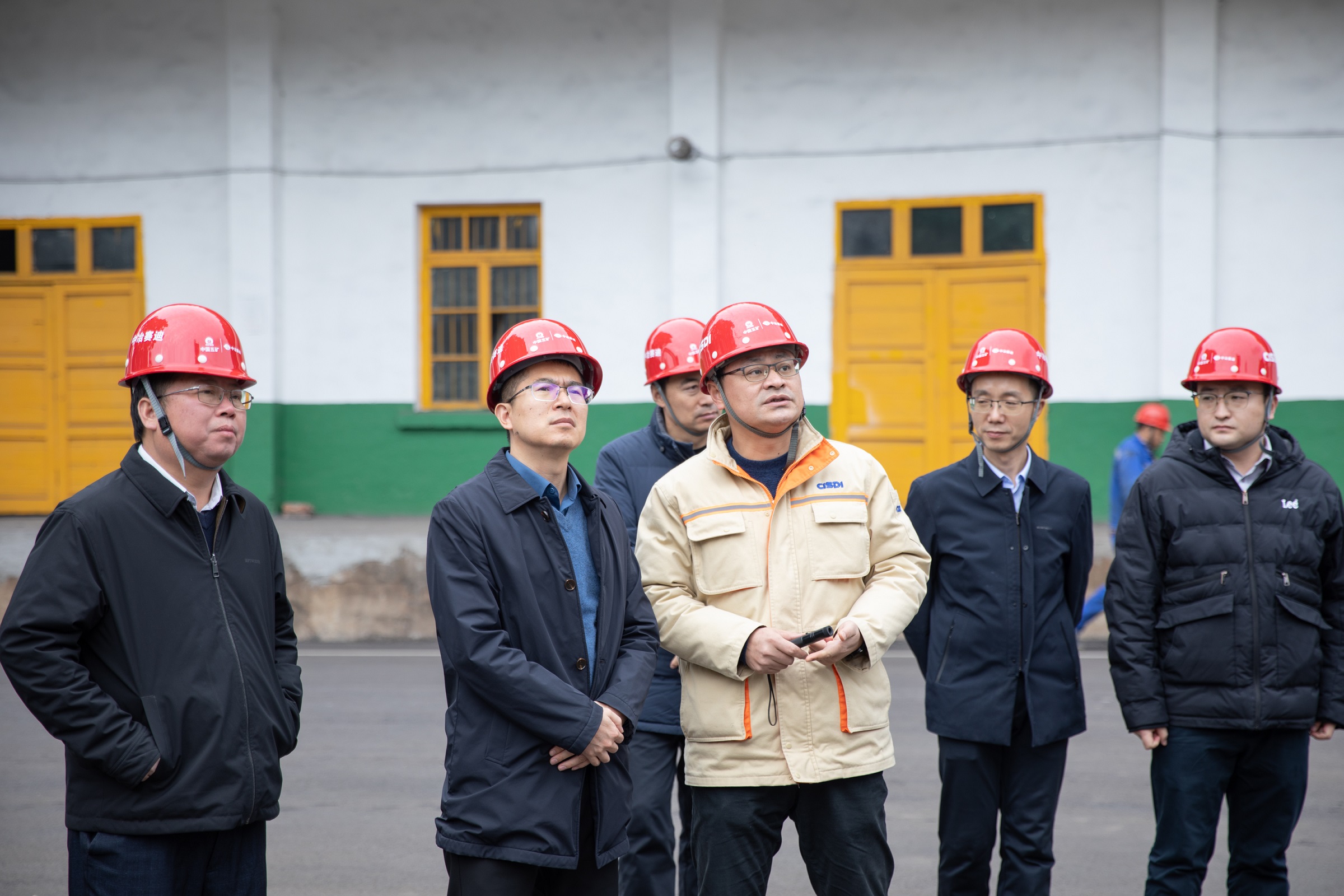 工信部原材料司钢铁处副处长张绪武一行到汇赢连界基地调研