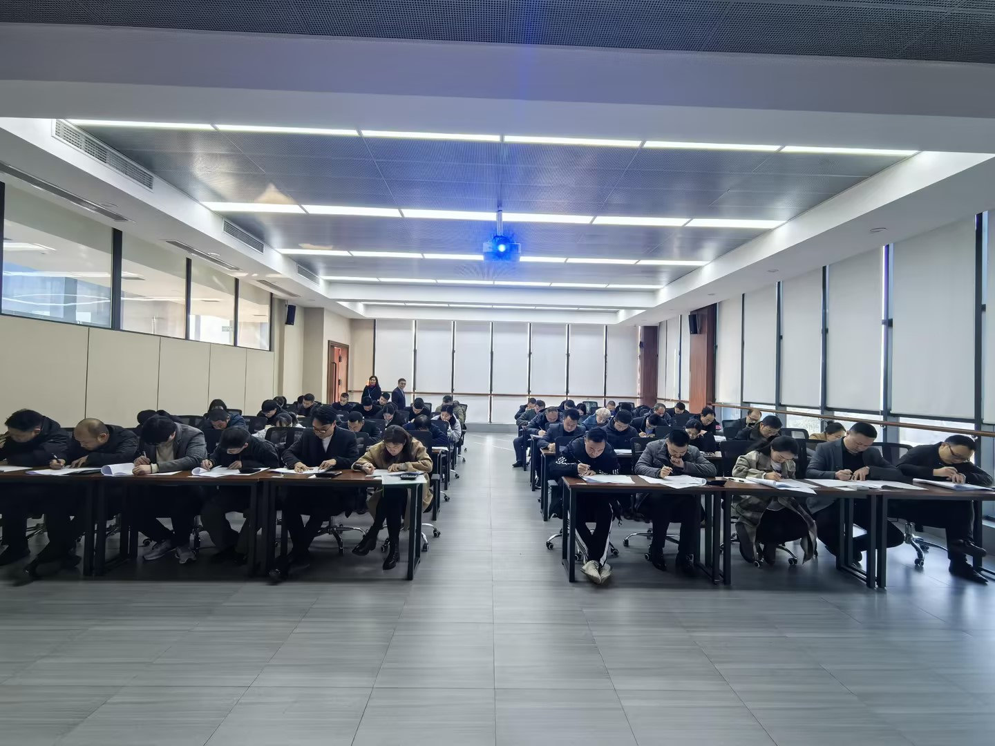 打造精英营销团队，助力集团转型发展  —— 集团公司开展营销专业任职资格考评(图2)