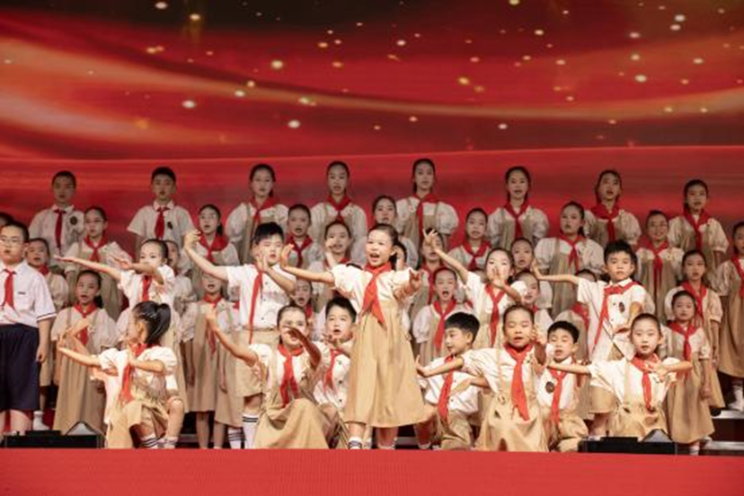 盛会载童趣，战旗赴高三  ——博骏双语举行第二届艺术节汇演暨新高三授旗仪式(图6)