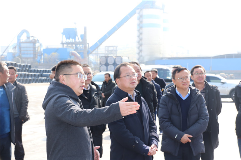 凉山州州委常委、西昌市市委书记马辉视察通宇物流攀西(装配建材)物流港(图1) 凉山州州委常委、西昌市市委书记马辉视察通宇物流攀西(装配建材)物流港(图1)