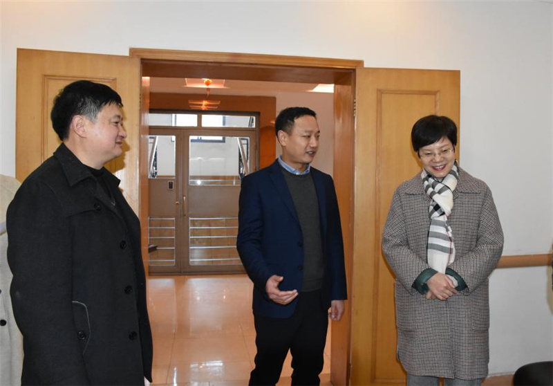 市总工会领导到汇赢慰问困难员工暨劳模代表(图4)