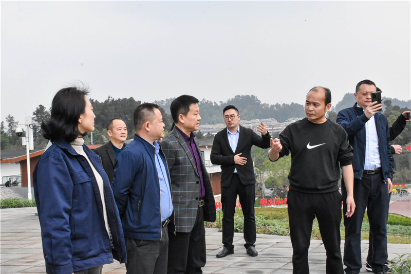 重庆轮船集团到汇赢连界基地调研(图2)