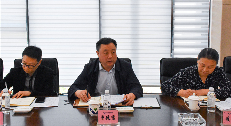 市人大副主任曾廷富一行到汇赢调研(图5) 市人大副主任曾廷富一行到汇赢调研(图5)