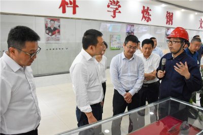 内市经开区党工委书记赵永韦一行到汇赢调研