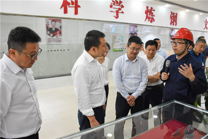 内市经开区党工委书记赵永韦一行到汇赢调研(图1)